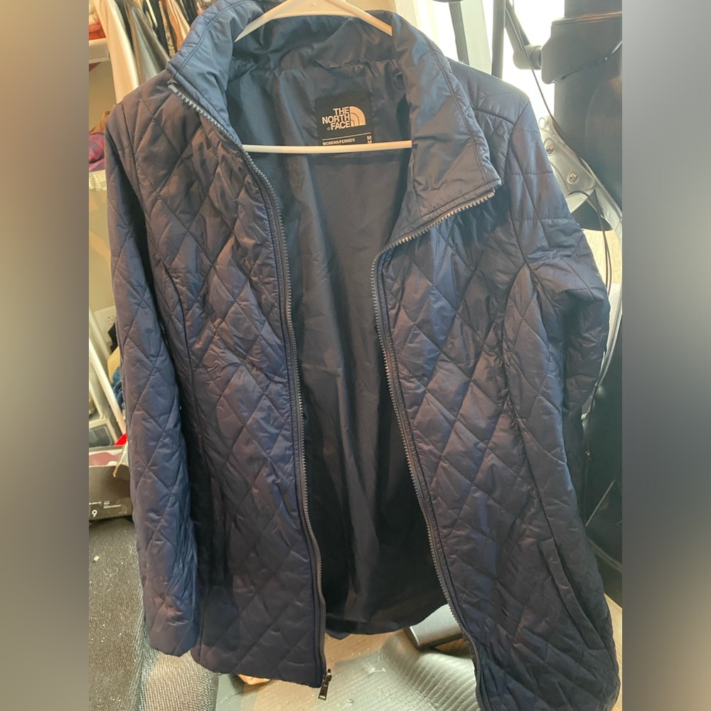 Women’s Quilted The North face Navy Jacket Size M